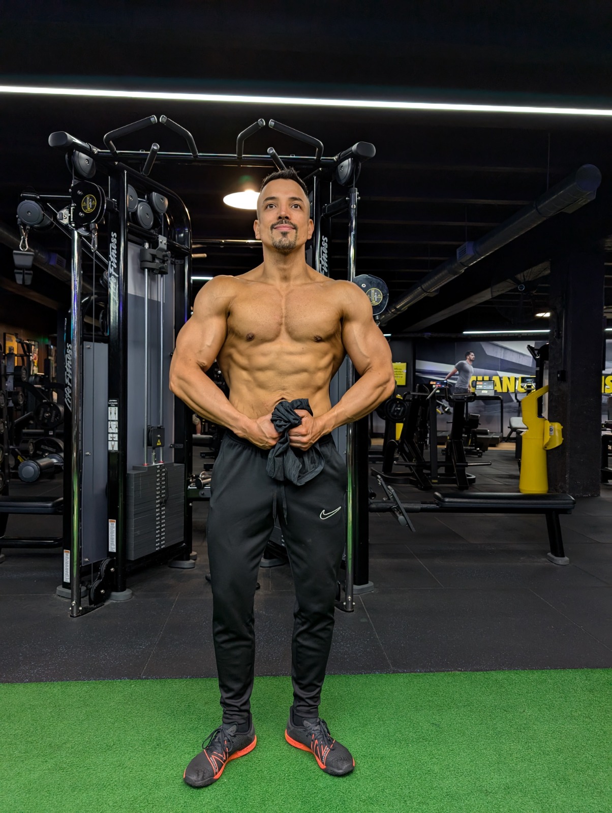 WhatsApp Image 2025-09-09 at 00.13.00 (1)